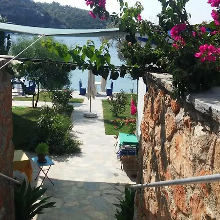 Can Naz Aparthotel